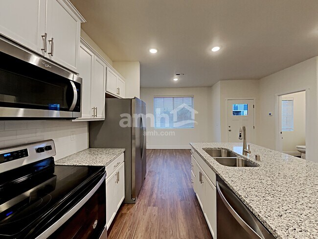 Foto del edificio - 33013 Lookout Ln