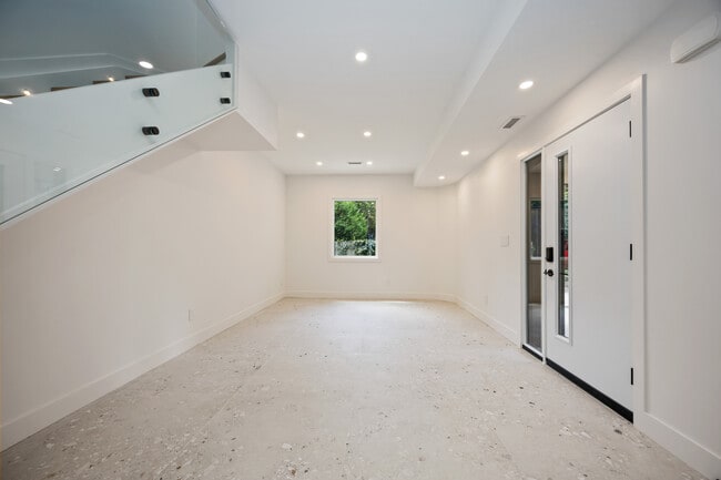 Photo du bâtiment - 308 St. George St