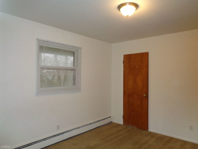 Building Photo - 2 br, 1 bath  - 166 N 28th St #7