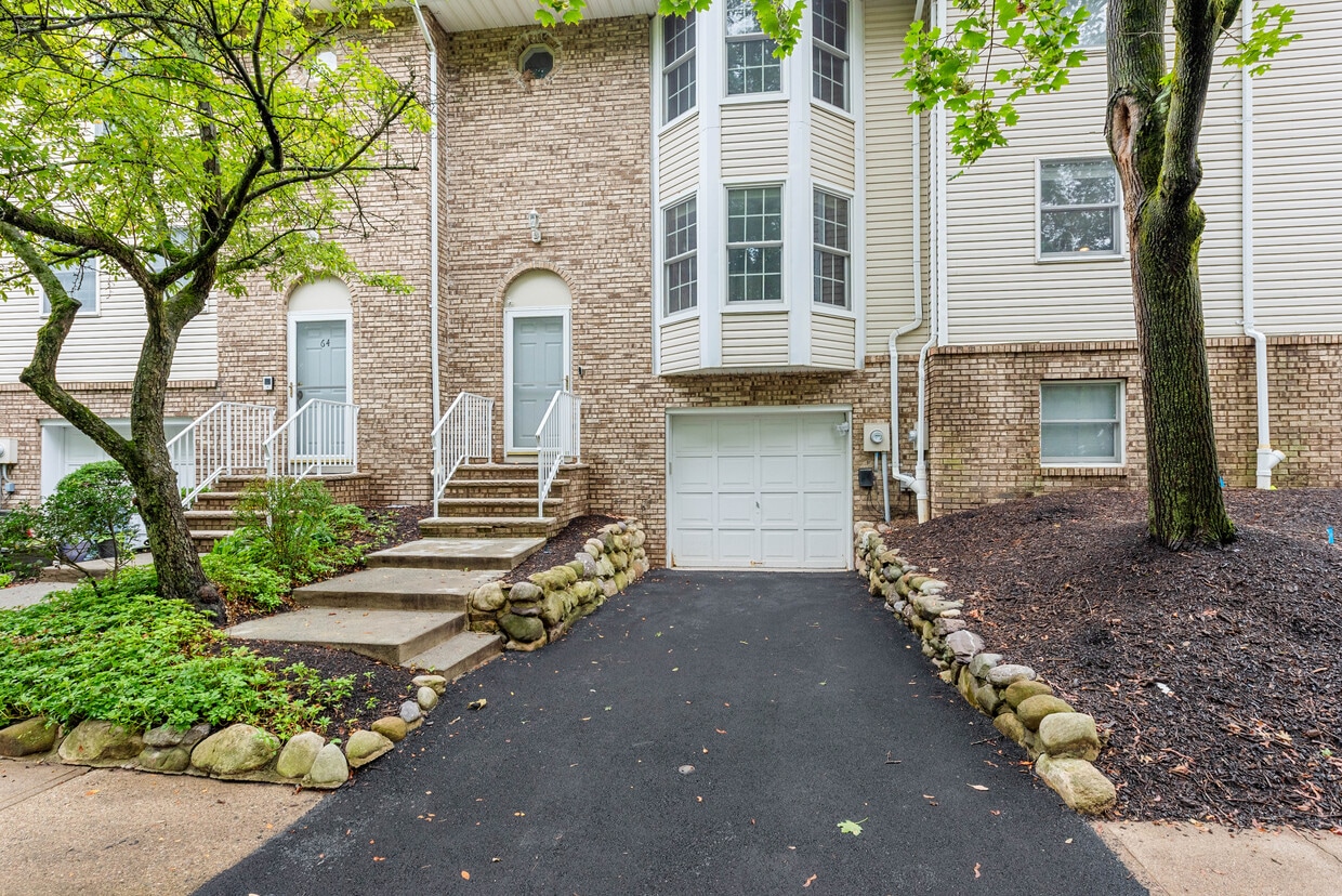Photo - 62 Brookstone Cir (Morris Plains, NJ)
