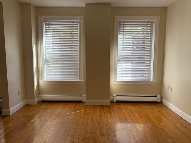 Foto del edificio - 18 Holmes St