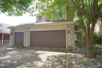 Building Photo - 9625 Copper Creek Dr