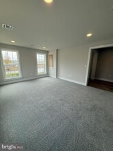 Building Photo - 3121 Overlook Dr