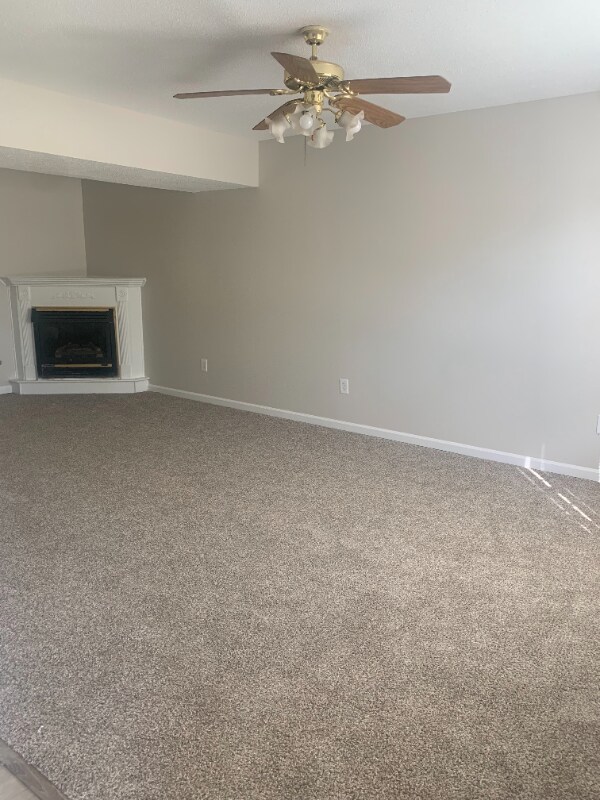 Building Photo - 2111 Umc Dr