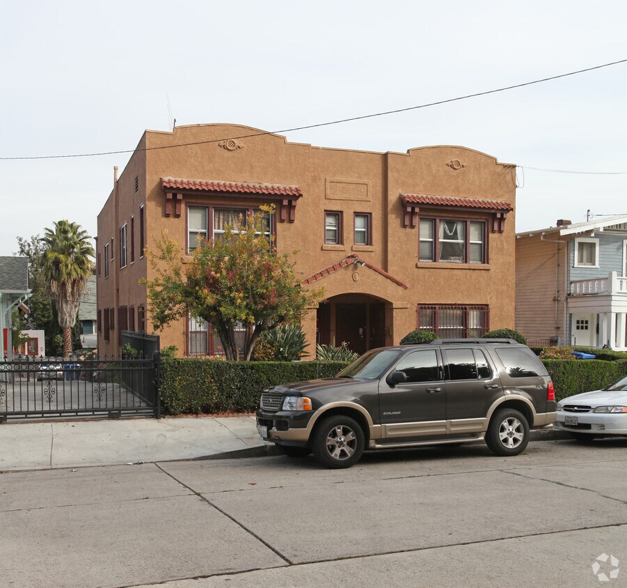 Primary Photo - 1443 Allison Ave