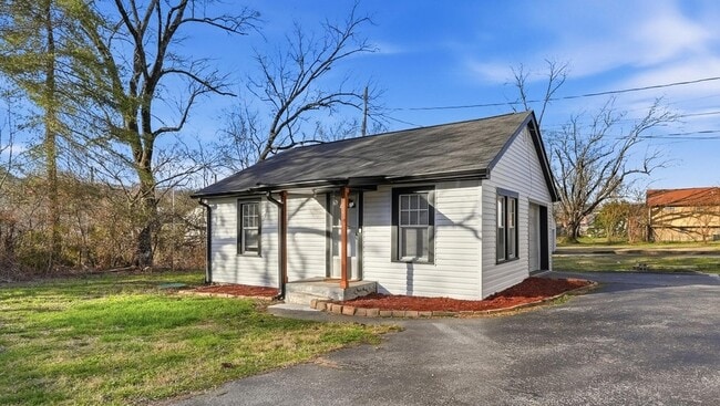 Photo - 3703 Redding Rd House