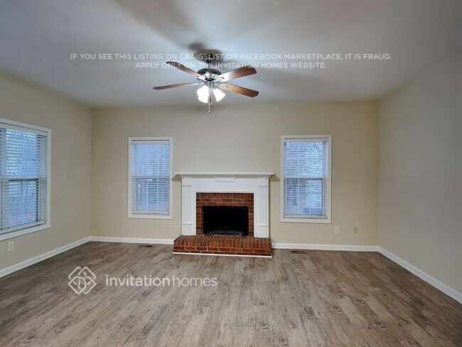 Foto del edificio - 3283 Fruitwood Ln