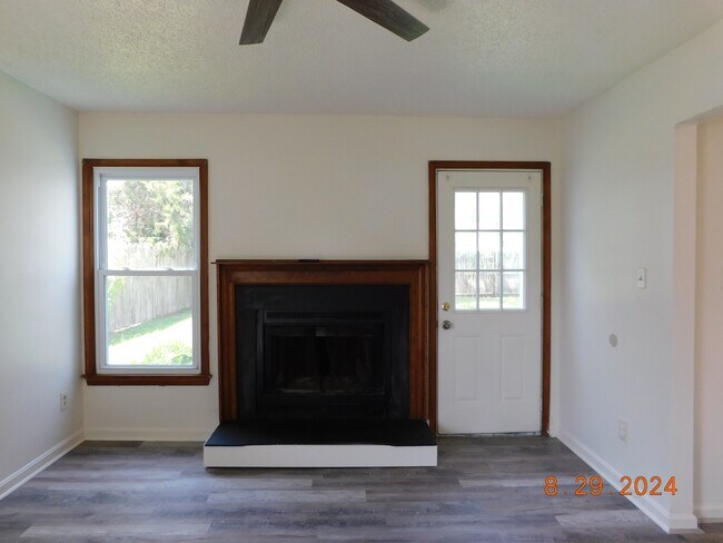 Foto del edificio - 1461 Thamesford Dr