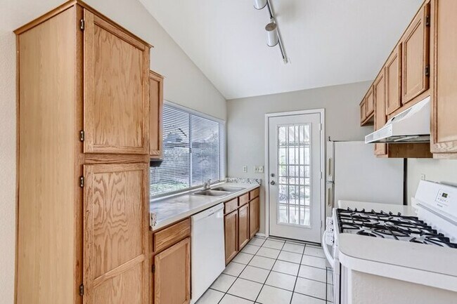 Building Photo - 1705 Carter Road, Phoenix, AZ, 85042