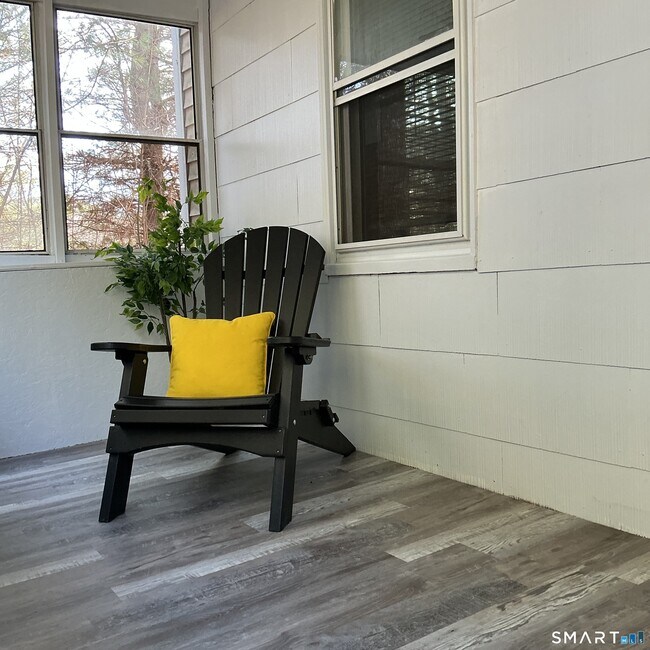 Foto del edificio - 8 Rodgers Pl