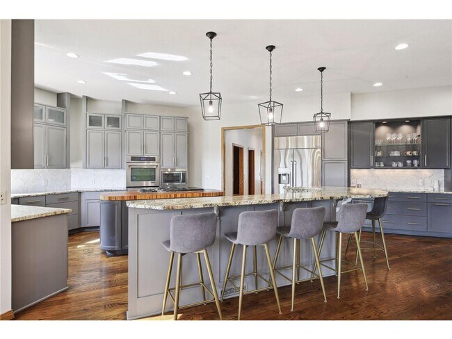 Foto del edificio - 10481 Bluff Rd