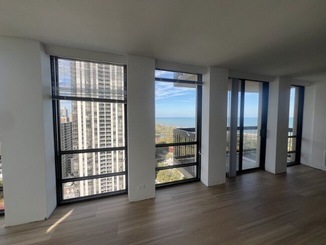 Foto del edificio - 1660 N La Salle Dr