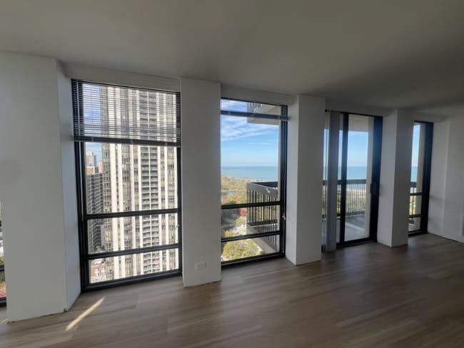 Foto del edificio - 1660 N La Salle Dr