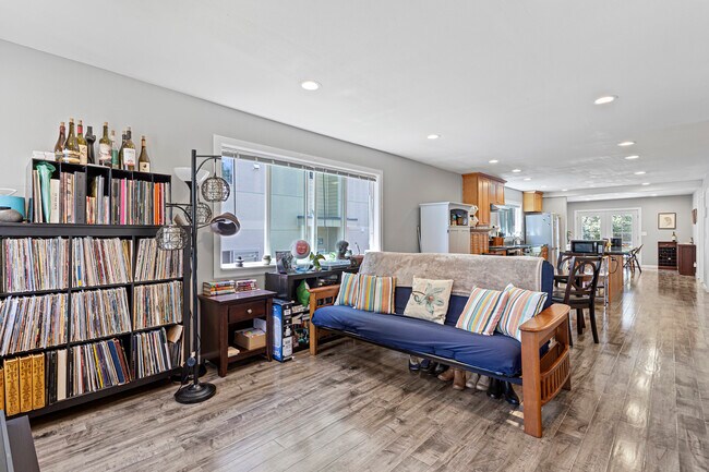 Foto del edificio - 14721 32nd Ave NE