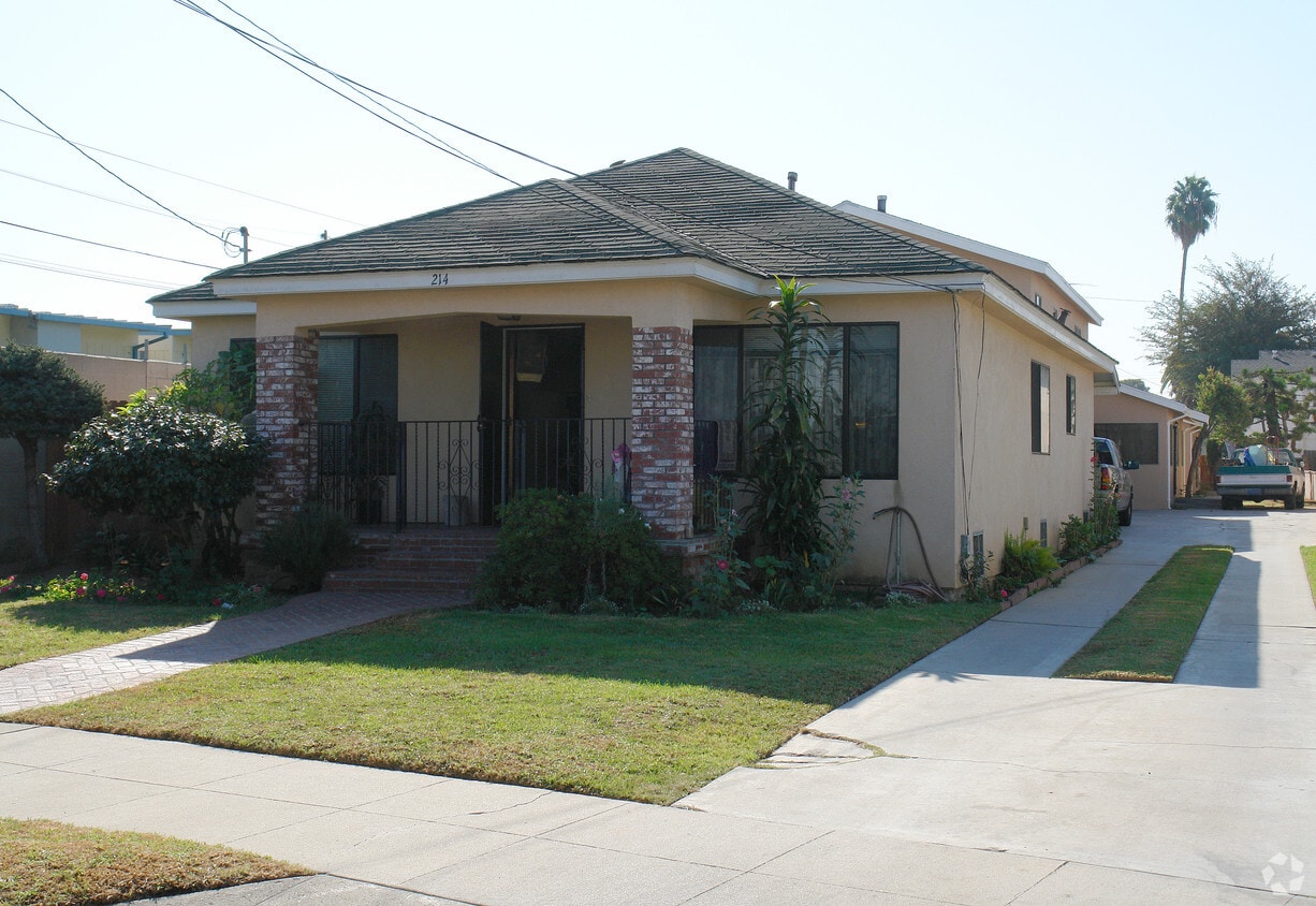 Primary Photo - 214 W Olive St