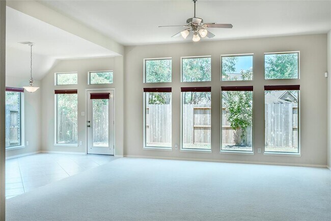 Foto del edificio - 2711 Imperial Grove Ln