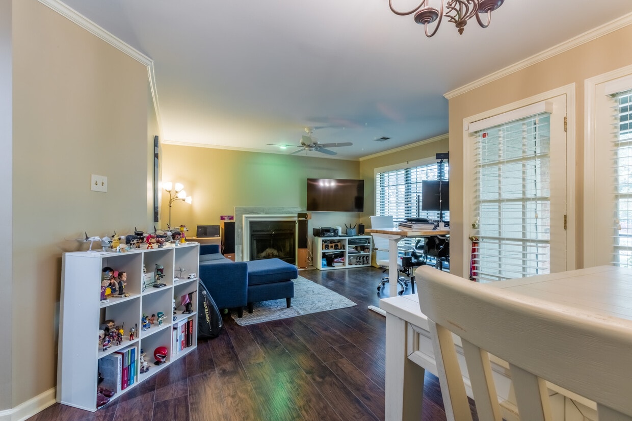 6634 Pondside Cir, Memphis, TN 38119 Townhome Rentals in Memphis TN