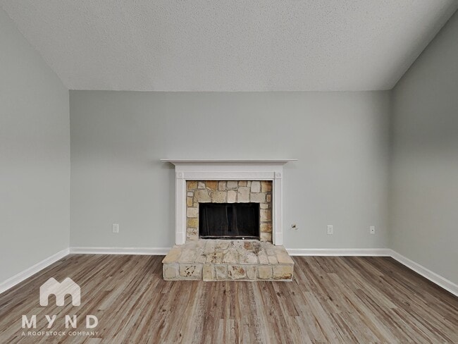 Building Photo - 1288 N Hampton Dr