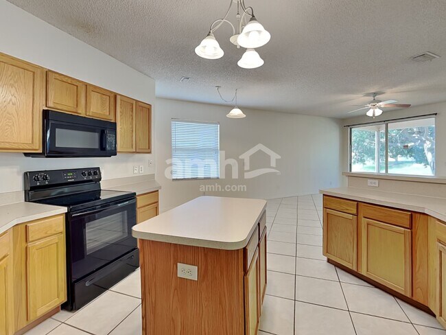 Foto del edificio - 3506 Mount Carmel Ln