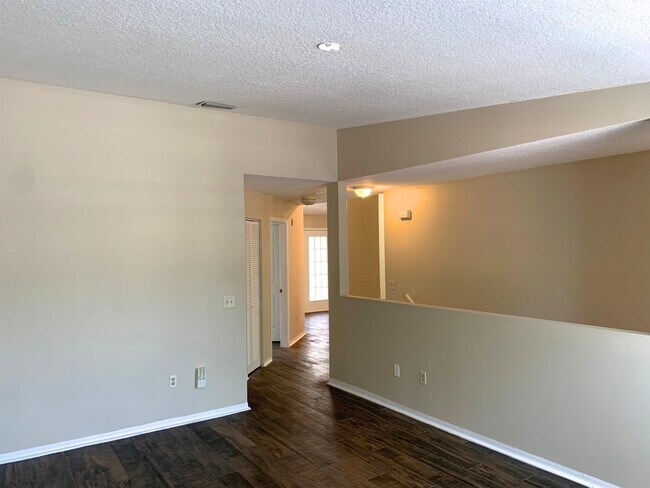 Building Photo - 19207 Harbour Vista Cir