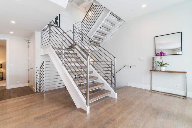 Foto del edificio - 100 Southern Heights Ave