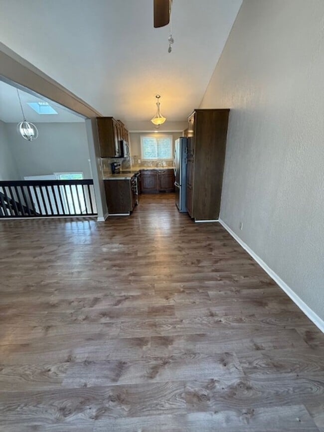 Building Photo - Spacious La Vista Home with Deck & Finishe...