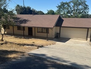 Building Photo - 4062 Tranquilla Ave