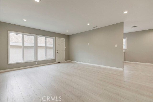 Foto del edificio - 10935 Nassau Ave