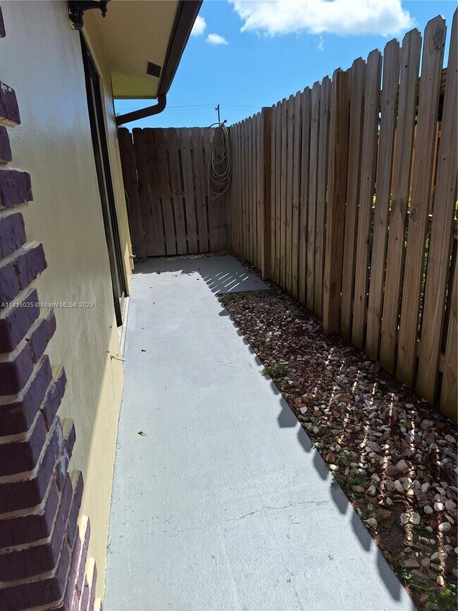 4322 Woodstock Dr, West Palm Beach, FL 33409 House Rental in West