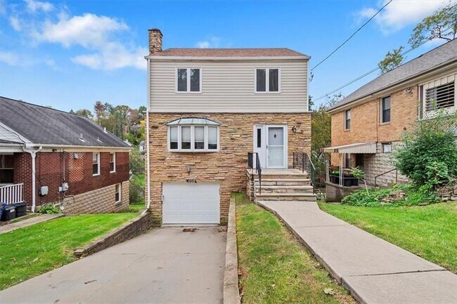 Foto del edificio - 828 Rockwood Ave