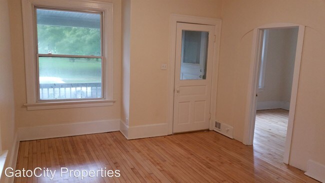 Foto del edificio - 2852 N Holton St