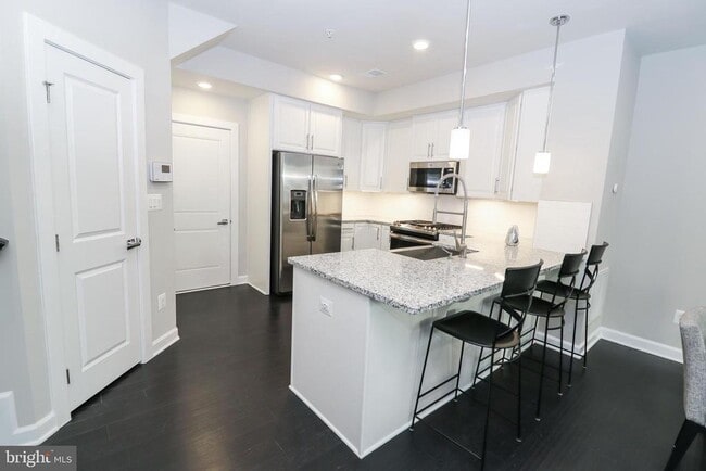 Building Photo - 20464 Taft Terrace