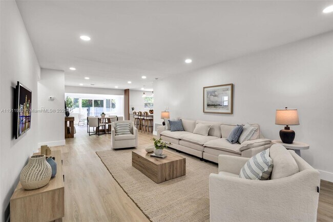 Foto del edificio - 3920 Hayes St