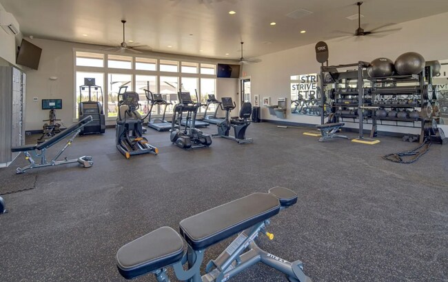 Foto del edificio - Beautiful 3 Bed/2.5 Bath Townhome - Community Pool and Fitness Center!