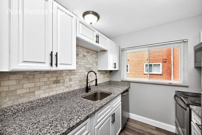 Photo - 3139 Beaver Ave Apartment