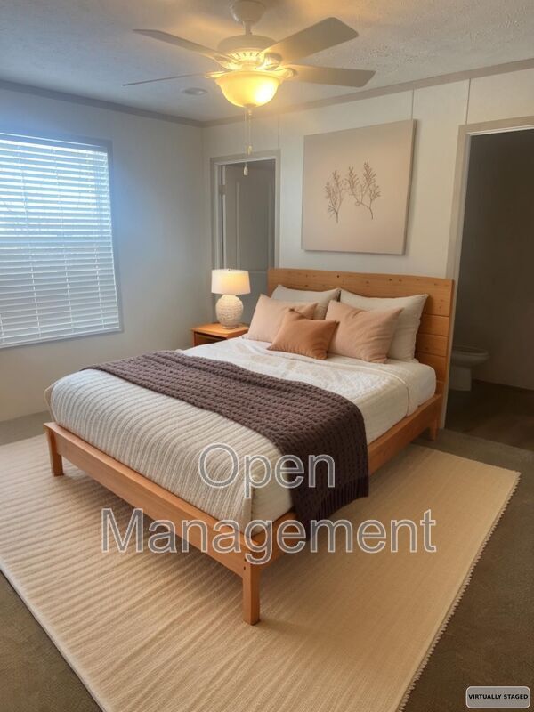 Foto del edificio - 825 1st Ave E