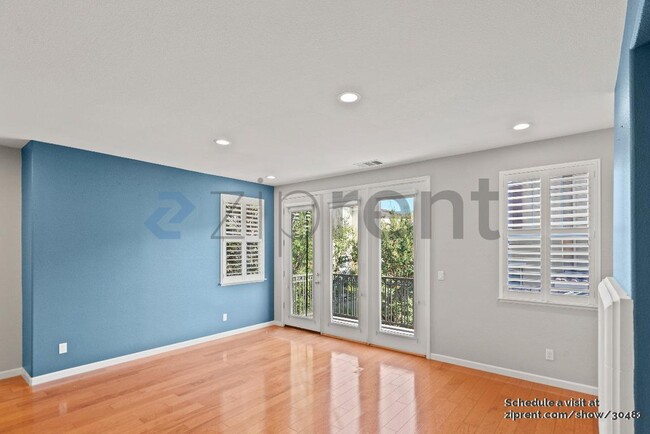 Building Photo - 327 Bella Ridge Terrace