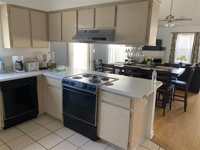Foto del edificio - 2546 Golden Park Ln