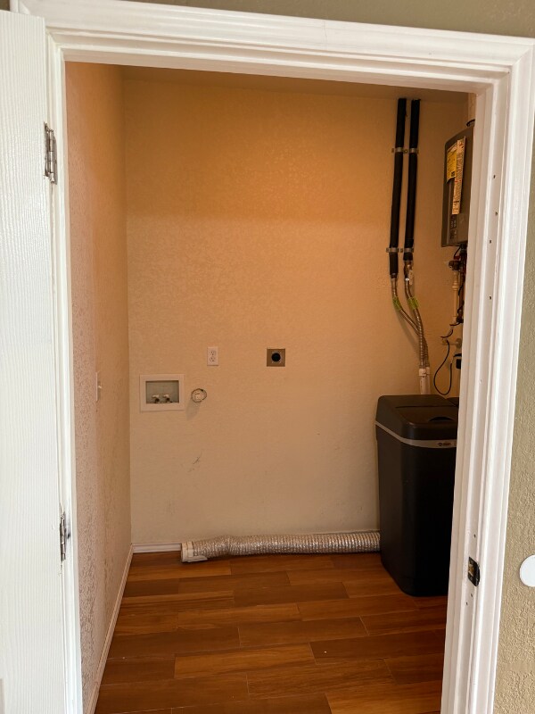 Building Photo - 6 Sunflower Cir