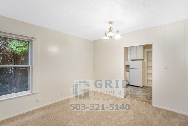 Building Photo - Spacious 4 Bedroom Single Family Home- Sou...