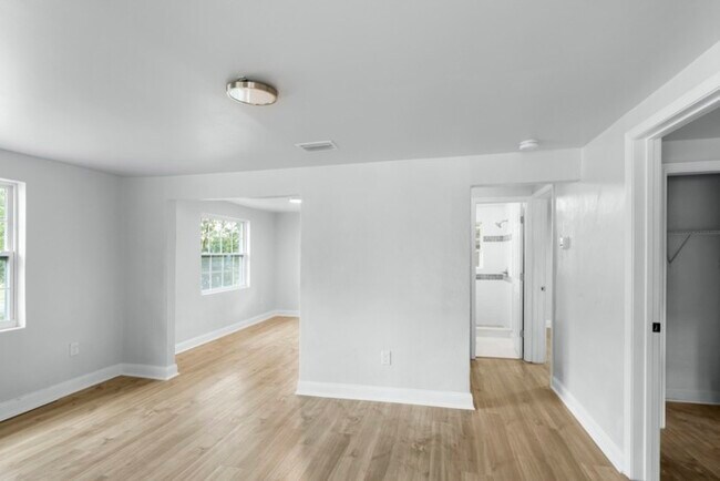 Building Photo - 2183 Morehouse Rd
