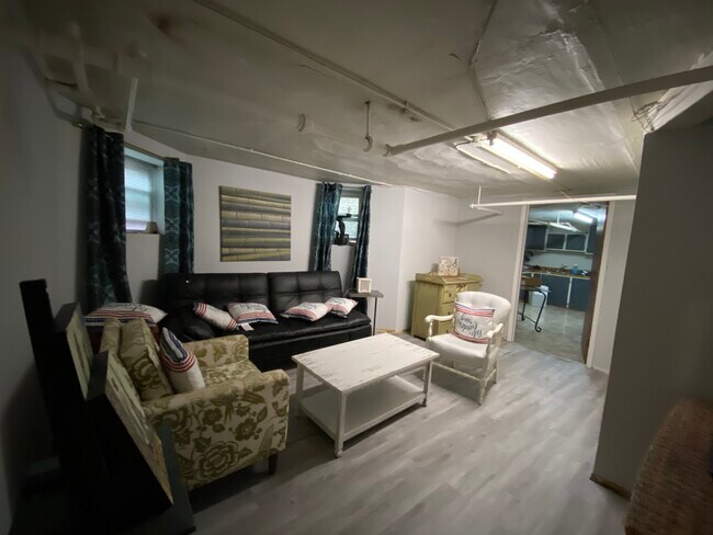 Foto del edificio - 1620 W Thome Ave