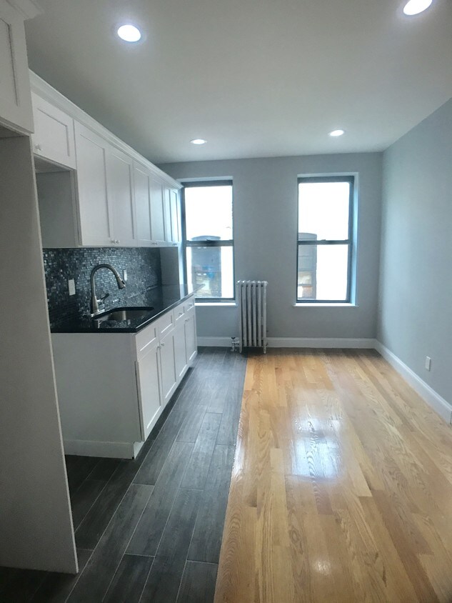 Primary Photo - 132 Sherman Ave