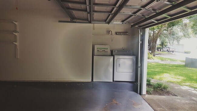 Building Photo - 7755 Macaulay Ct