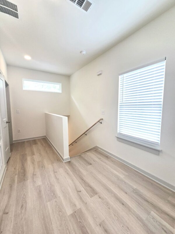 Foto del edificio - 606 E Brainerd St