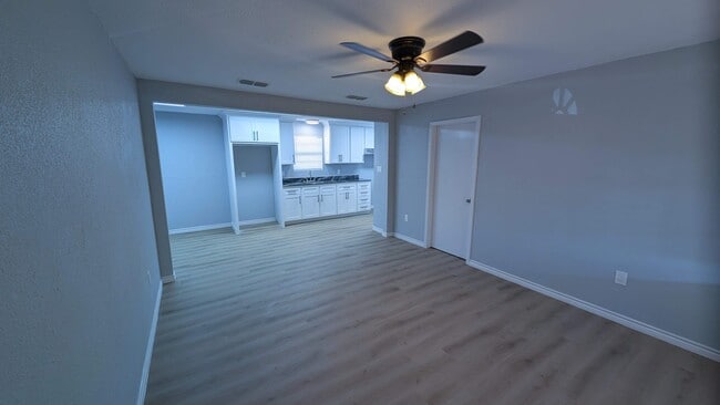 Foto del edificio - 3002 Blaine St