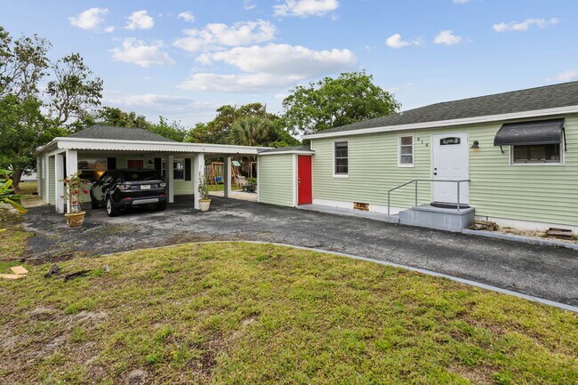 off street parking - 614 N 7th St