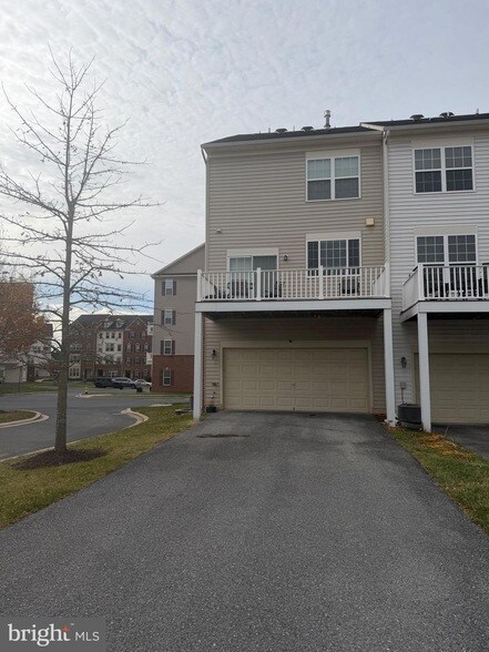 Foto del edificio - 5028 Small Gains Wy