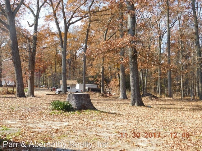 Building Photo - 3 br, 1 bath House - 10500 Chalkley Road