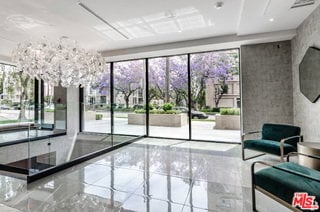 Building Photo - 105 S Doheny Dr
